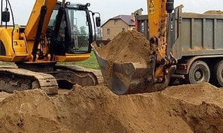 Выкопать яму экскаватором в Кисловодске от 936 руб. - 2Землекопа-Ксл 